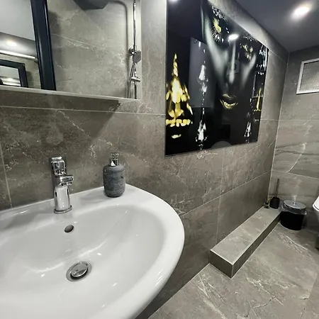 Nj Modigliani Style Apartman *